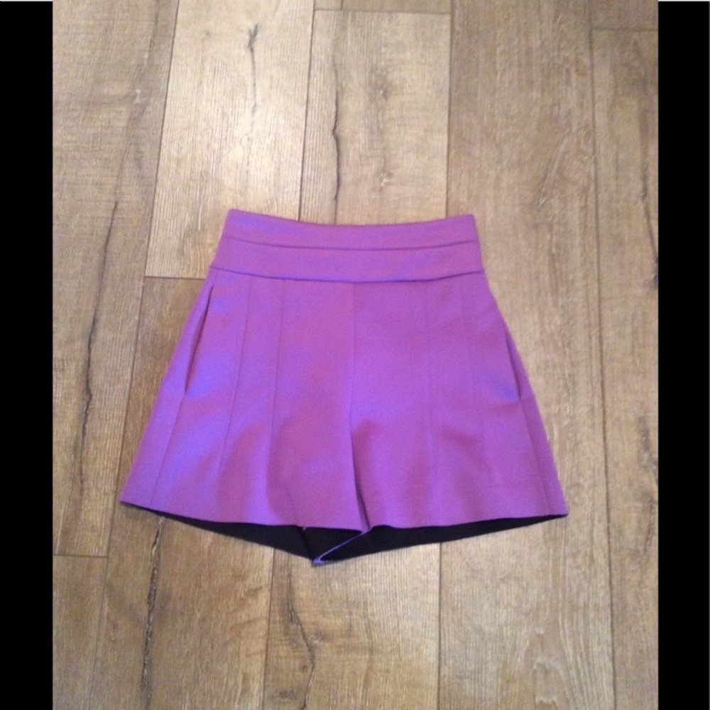 Robert Rodriguez High Waist Short. Size 0‎